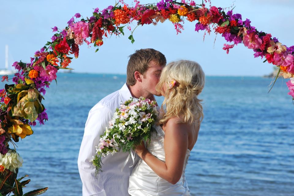 Fiji Beach Weddings and Vow Renewals