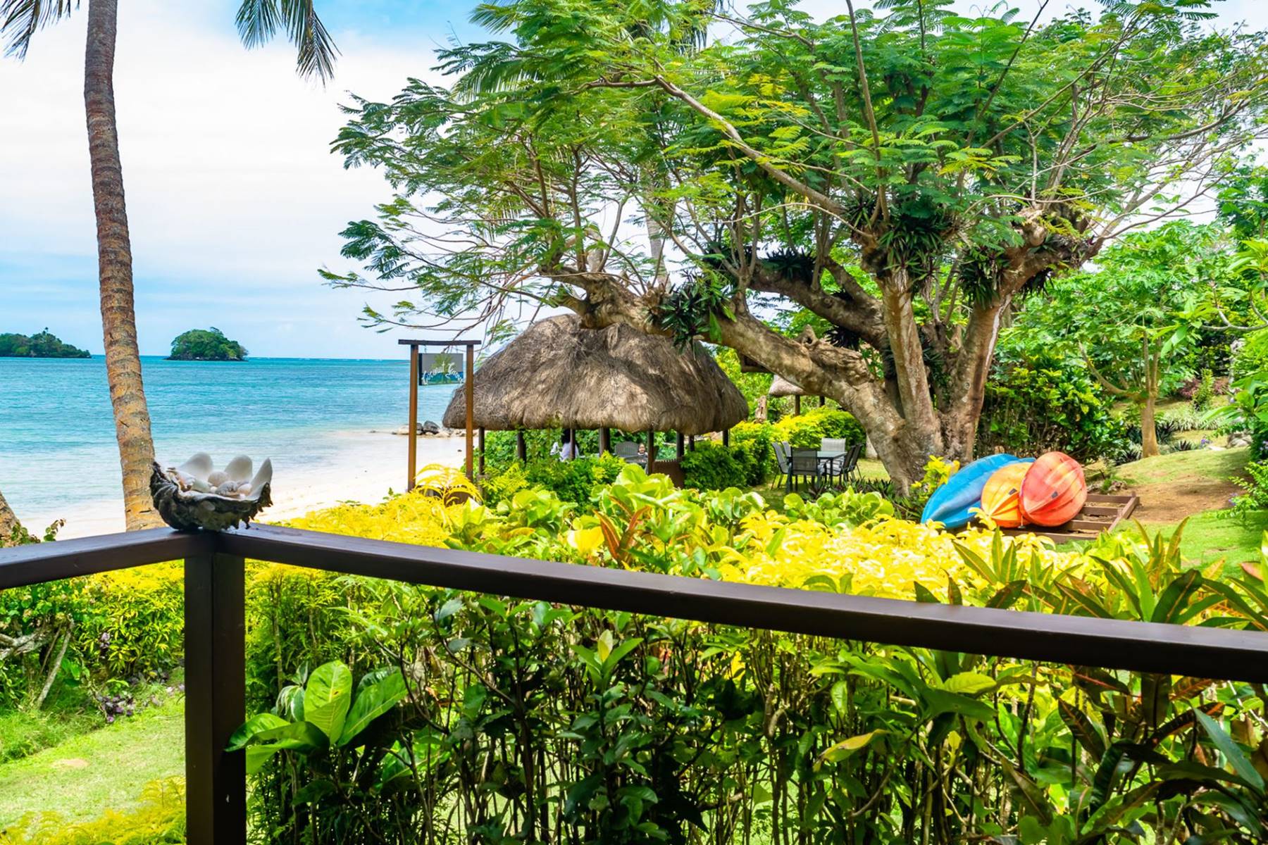 Coconut Grove Taveuni Fiji Beachfront Accommodation